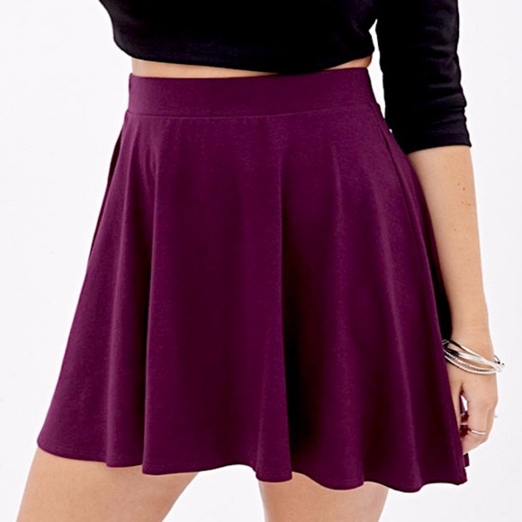 **3/$20** - H&M Divided Deep Purple Skater Fit & Flare Circle Skirt, Sz XS - Picture 1 of 7